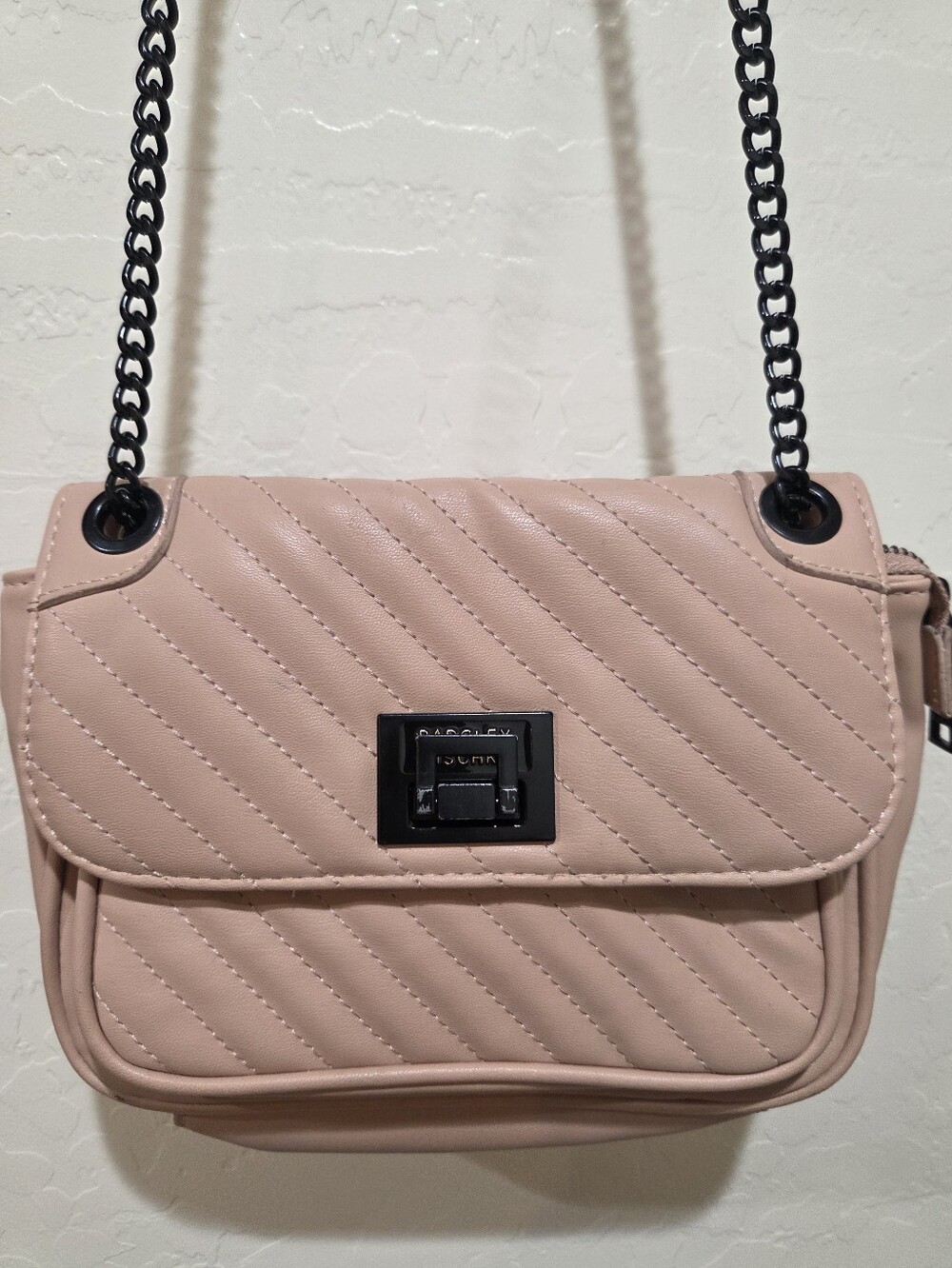 Badgley Mischka Pink Crossbody Purse Black Chain Handle